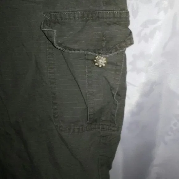 Mudd - Picture 3 of 8